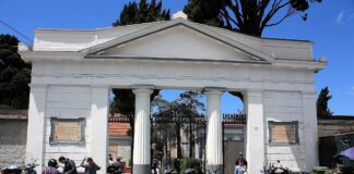 Castellammare di Stabia, commemorazione dei defunti 2025: ecco il dispositivo di traffico e il servizio navetta gratuito