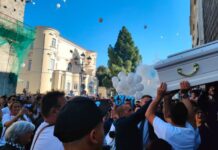 Angri, addio a "Paky": moto rombanti e palloncini in ricordo del giovane