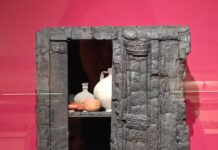 Il ritorno della credenza di Ercolano: un viaggio nel tempo tra legno e memoria