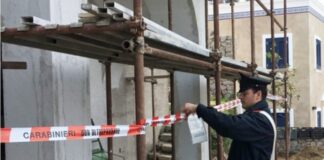 Napoli, Barra: sequestrato villino abusivo di 220 metri quadri con piscina e cortile centrale