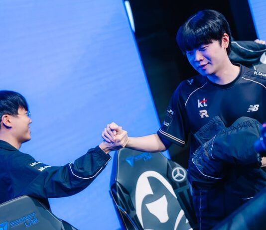 League of Legends Worlds 2025: KT Rolster brillano contro TES e conquistano l’accesso ai Playoff
