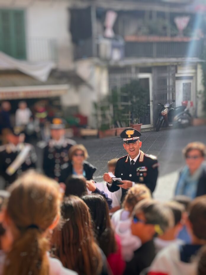 Forio d’Ischia, i messaggi dei bambini per ricordare i carabinieri morti nel veronese Forio d’Ischia, i messaggi dei bambini per ricordare i carabinieri morti nel veronese