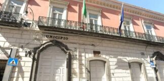 Torre Annunziata, il Comune chiede il risarcimento del danno d’immagine agli ex dipendenti condannati per corruzione