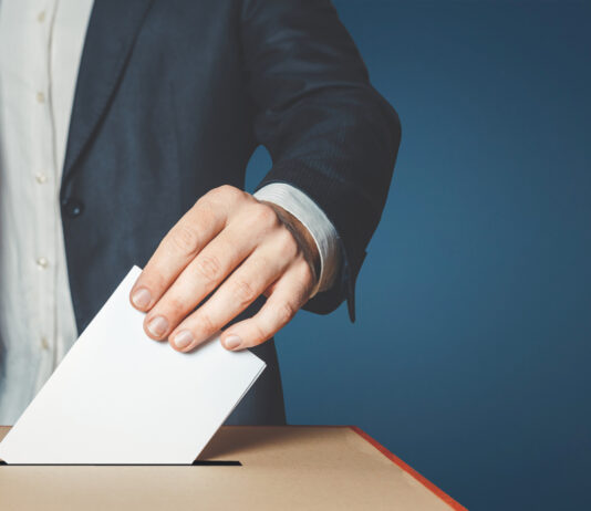 Regionali in Campania: depositate 20 liste per le elezioni del 23 e 24 novembre