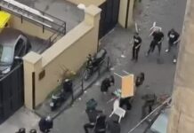 Napoli, scontri tra ultrà alla vigilia della Champions: ferito un tifoso dello Sporting