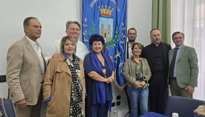 Premio Oplonti, Torre Annunziata si riscopre città di cultura e riscatto con Marisa Laurito Premio Oplonti, Torre Annunziata si riscopre città di cultura e riscatto con Marisa Laurito