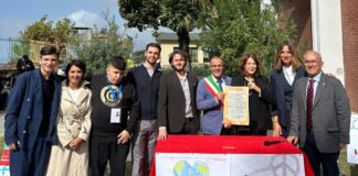 Casola, giornata dei Sindaci per la Pace alla scuola “Felice Greco”: piantato l’Albero della Pace