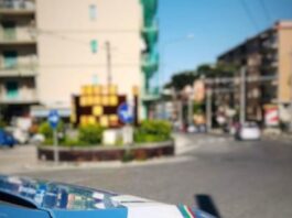 Caivano: aggredisce l’ex moglie davanti alla chiesa, arrestato 34enne napoletano