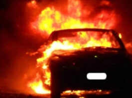Giugliano in Campania, auto e scooter in fiamme: indagini in corso, possibile pista dolosa
