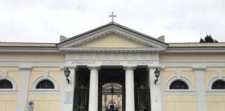 Sorrento, dispositivo traffico per la Commemorazione dei Defunti: orari straordinari per il cimitero comunale e limitazioni alla circolazione