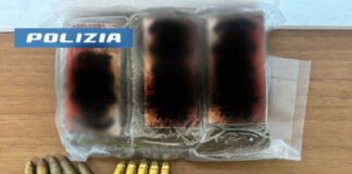 San Giovanni a Teduccio: sequestrati droga e proiettili in uno stabile abbandonato