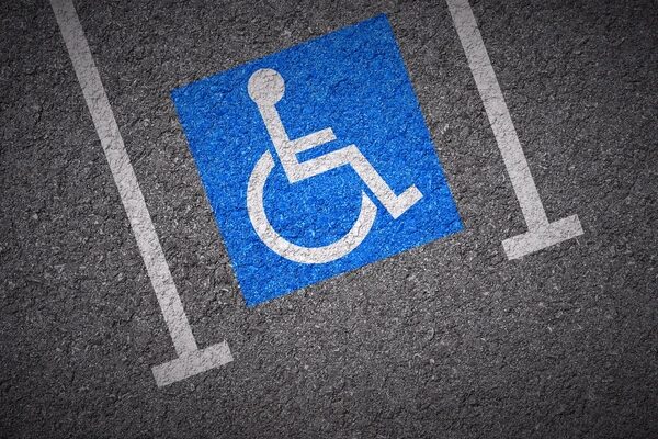 Afragola, insulti e minacce contro genitori di bimbi disabili: “Non chiediamo privilegi, ma solo rispetto” Afragola, insulti e minacce contro genitori di bimbi disabili: “Non chiediamo privilegi, ma solo rispetto”