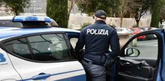 Torre Annunziata, arrestato 21enne per detenzione di droga: la Polizia blocca un giovane in fuga in via Cirillo