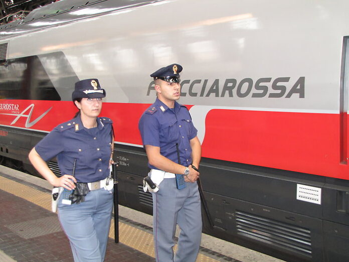 Ercolano, riparte “Train… to be cool”: la Polizia Ferroviaria torna tra i banchi per educare i giovani alla sicurezza sui treni