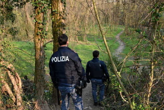 Rieti: violenza sessuale nei boschi della droga, nordafricano arrestato dalla Polizia