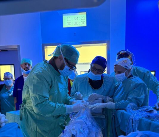 Santobono, arriva il robot che cura i calcoli nei bambini: primo centro pediatrico in Italia con la nuova tecnologia