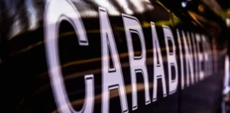 Sorrento, 24enne arrestato dopo aver aggredito i carabinieri davanti casa della ex