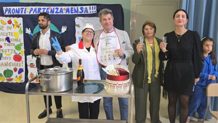 Castellammare di Stabia: scuole aperte, mense attive e nuovi progetti per educare cittadini consapevoli Castellammare di Stabia: scuole aperte, mense attive e nuovi progetti per educare cittadini consapevoli