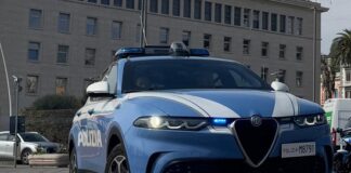 Napoli, via Caracciolo: danneggia la vetrina di un locale. Denunciato 31enne dalla Polizia