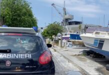 Castellammare, gettano in mare il perito per un’estorsione mancata: due arresti