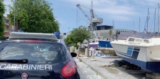 Castellammare, gettano in mare il perito per un’estorsione mancata: due arresti