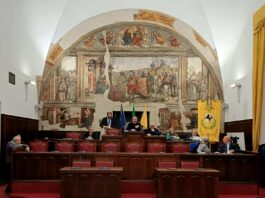 Città Metropolitana di Napoli: via libera a fondi per scuole, strade e iniziative natalizie