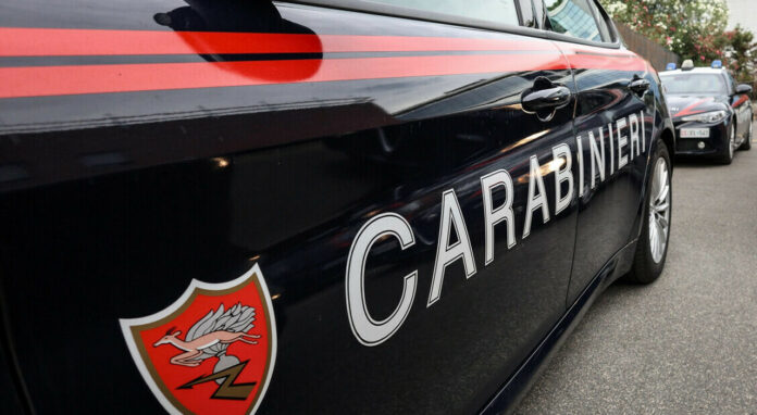 Quarto: tentativo di furto in villa, ladri messi in fuga dal proprietario