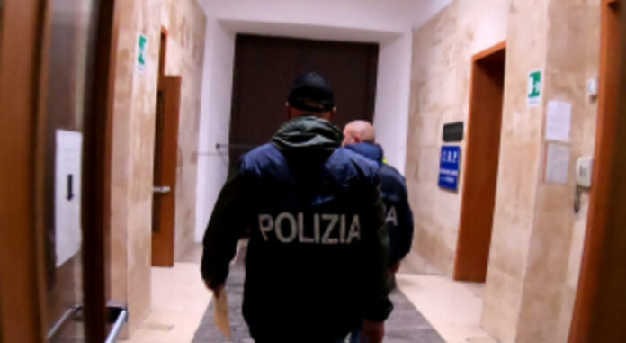 Acerra: destinatario di mandato di arresto europeo, arrestato 26enne dalla Polizia