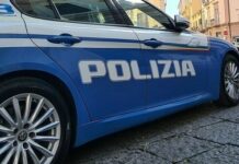 Volla, tentano di rubare un’auto e fuggono alla vista della Polizia: arrestati un 44enne e un 26enne