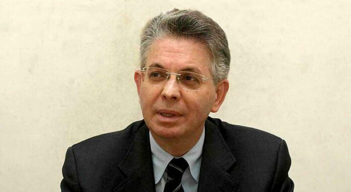 Afragola, arrestato l’ex senatore Vincenzo Nespoli: evaso due volte dai domiciliari. Trasferito a Poggioreale