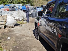 Terra dei Fuochi, sequestro a Palma Campania: scoperta discarica abusiva con rifiuti speciali e amianto