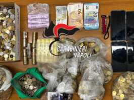 Ischia, furto in un bar: l’asso di picche sul dorso della mano incastra il ladro