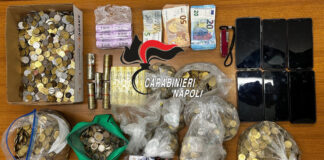 Ischia, furto in un bar: l’asso di picche sul dorso della mano incastra il ladro