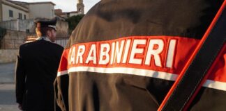 Caivano, due generazioni di pusher: nonno e nipote arrestati per spaccio