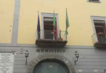 Sant’Anastasia, scontro in strada tra il sindaco Esposito e Gifuni: intervento dei carabinieri e ricoveri in ospedale Sant’Anastasia, scontro in strada tra il sindaco Esposito e Gifuni: intervento dei carabinieri e ricoveri in ospedale