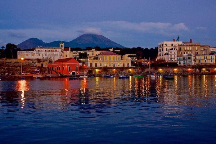 Portici, il sindaco Cuomo annuncia un piano straordinario: in arrivo 1.000 nuovi posti auto in città Portici, il sindaco Cuomo annuncia un piano straordinario: in arrivo 1.000 nuovi posti auto in città