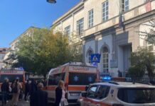 Marcianise sotto choc: studentessa di 12 anni si lancia nel vuoto durante le lezioni