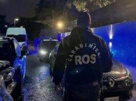 Giugliano in Campania: sei arresti per estorsioni e legami con il clan Mallardo