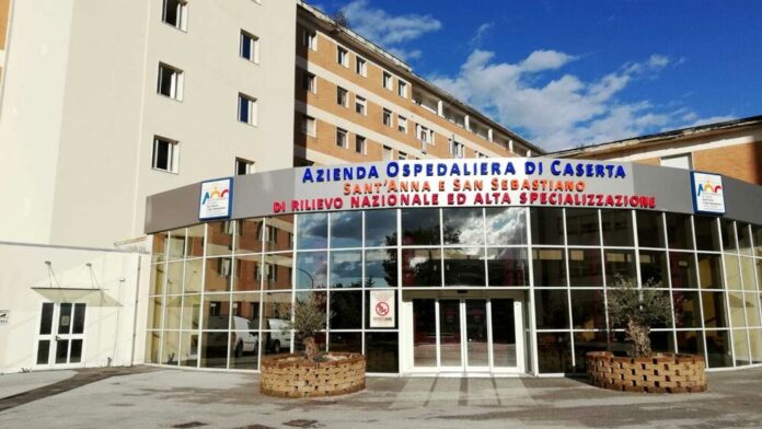 Caserta, licenziamento illegittimo alla mensa dell’ospedale: reintegrato il sindacalista Vincenzo De Angelis