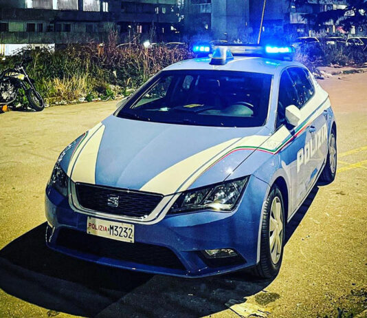 Sorrento: tenta di sfondare la vetrina di una gioielleria con una mazza ferrata. Arrestato 30enne di Torre del Greco