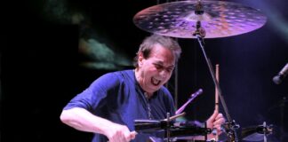 Sorrento celebra la musica e la gentilezza: De Piscopo torna “a casa” con i colori della sua arte