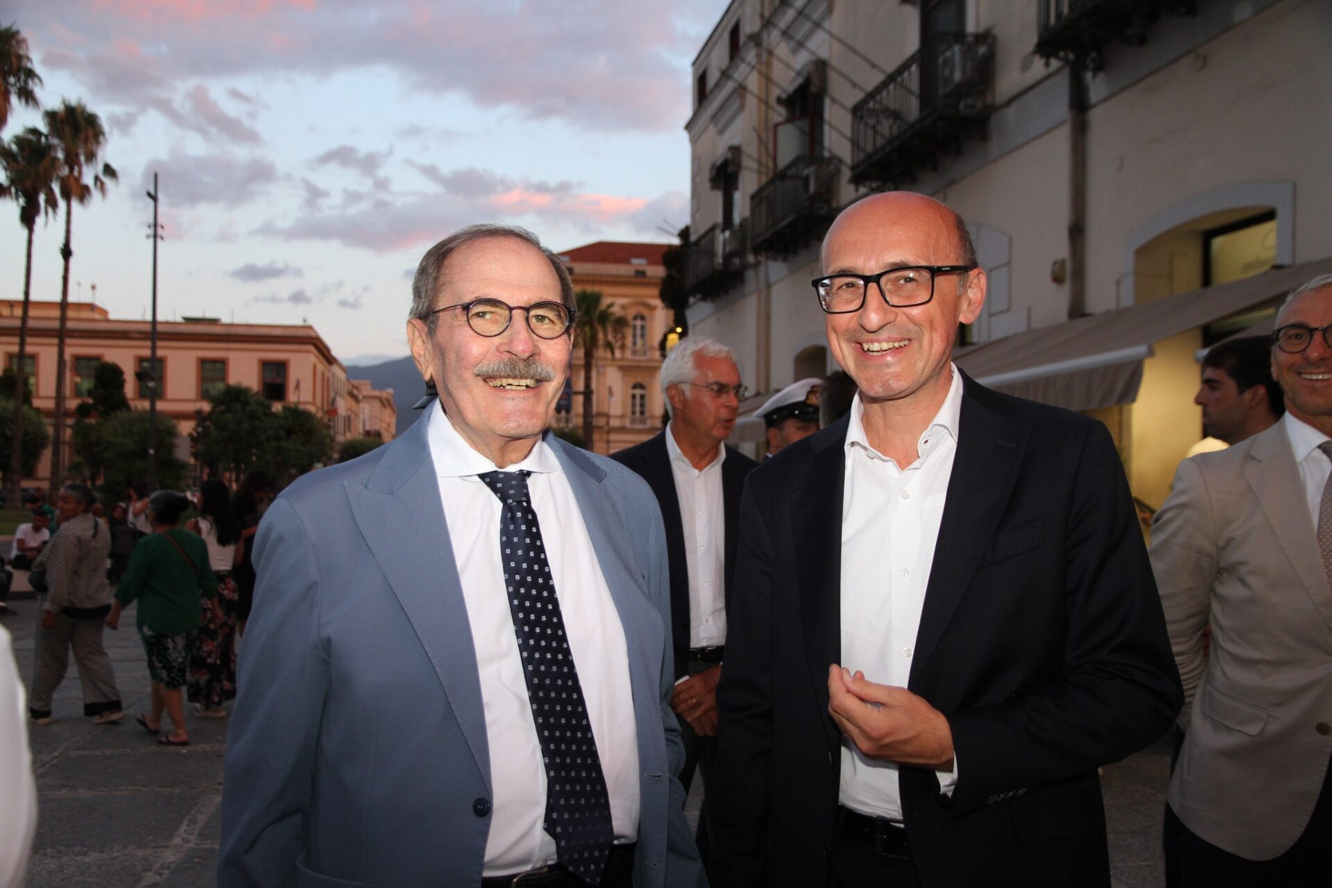 Pompei, proclamato il lutto cittadino per la morte del sindaco Carmine Lo Sapio. Casillo: «Buon viaggio, amico mio»