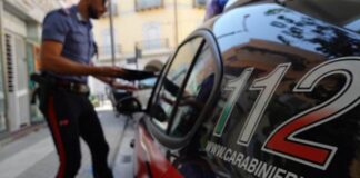 Napoli, Centro Direzionale: ruba l’e-bike a un 16enne e lo minaccia con un coltello. Carabinieri arrestano un 42enne
