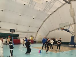 Torre del Greco, più di duecento alunni in campo per l’Easy Basket School Day: formazione e sport con i docenti Fip