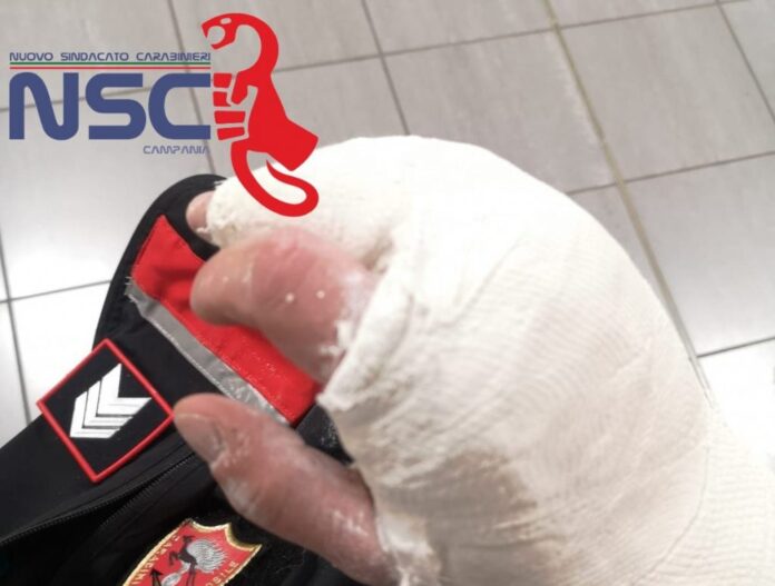 Cercola, tre carabinieri feriti durante un intervento: "L’ennesima riprova dei rischi che i nostri carabinieri affrontano"