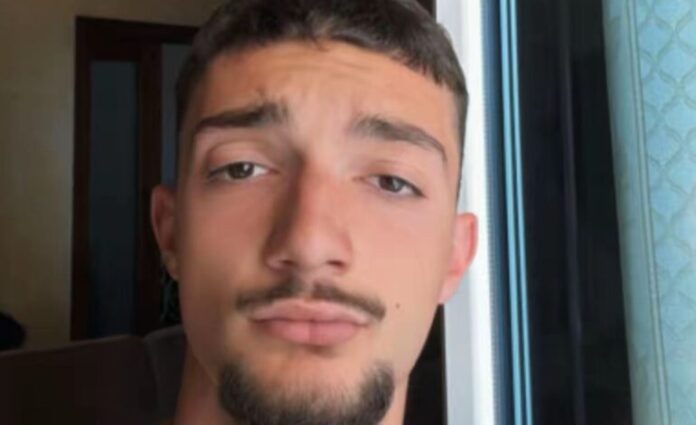 Pozzuoli, muore un 16enne diretto a scuola: grave l’amico