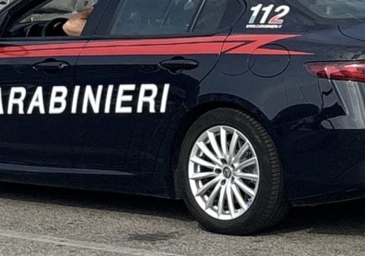 Forio d’Ischia, furto con destrezza in un locale: la vittima chiama il 112. Arrestato 63enne