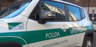 Maxi sequestri della Polizia Metropolitana: 380 tonnellate di rifiuti a Sant’Antimo e merce contraffatta a Napoli