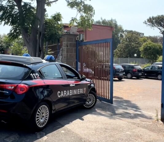 Giugliano in Campania, pusher incensurato arrestato dai carabinieri: sequestrati 400 grammi di marijuana