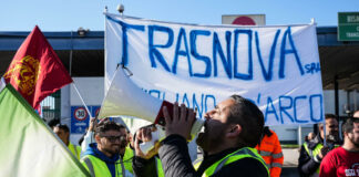 Vertenza Stellantis-Trasnova, Pomigliano si schiera con i lavoratori